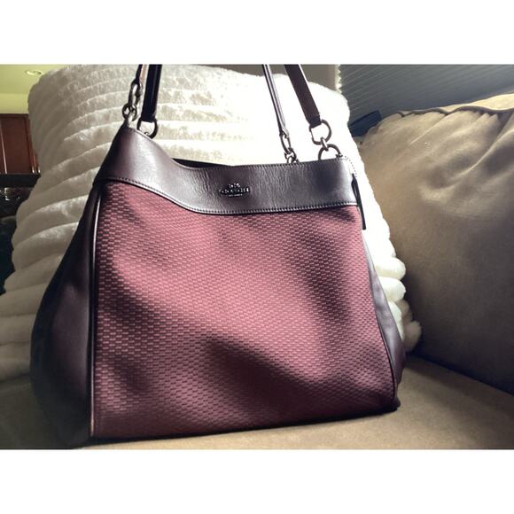 Like New Coach Lexy Legacy Oxblood Burgundy Milk 57540 - Picture 2 of 8